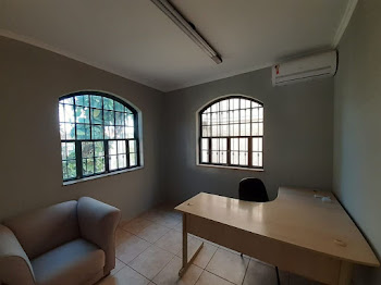 imagem 1 - Casa comercial à venda com 9 salas, piscina, 300m² no Alto da Boa Vista - Ribeirão Preto/SP imagem 1 - Casa comercial à venda com 9 salas, piscina, 300m² no Alto da Boa Vista - Ribeirão Preto/SP