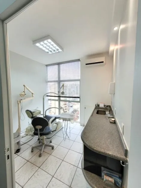 imagem 1 - Sala à venda ou para alugar, 48 m² - Edifício Monte Líbano - Centro. imagem 1 - Sala à venda ou para alugar, 48 m² - Edifício Monte Líbano - Centro.